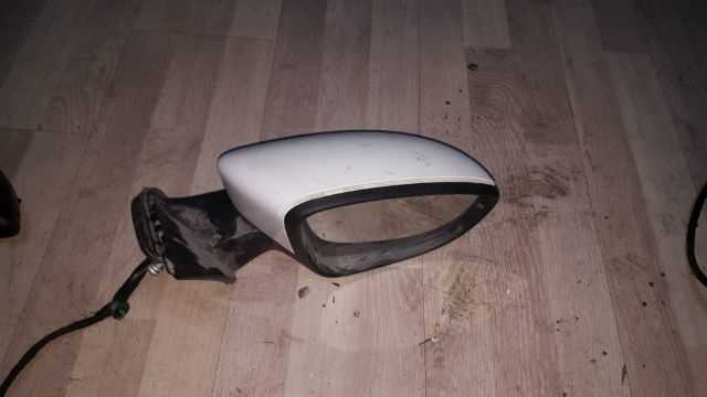 Volkswagen Passat 2011-2014 Çıkma Yedek Sag Ayna